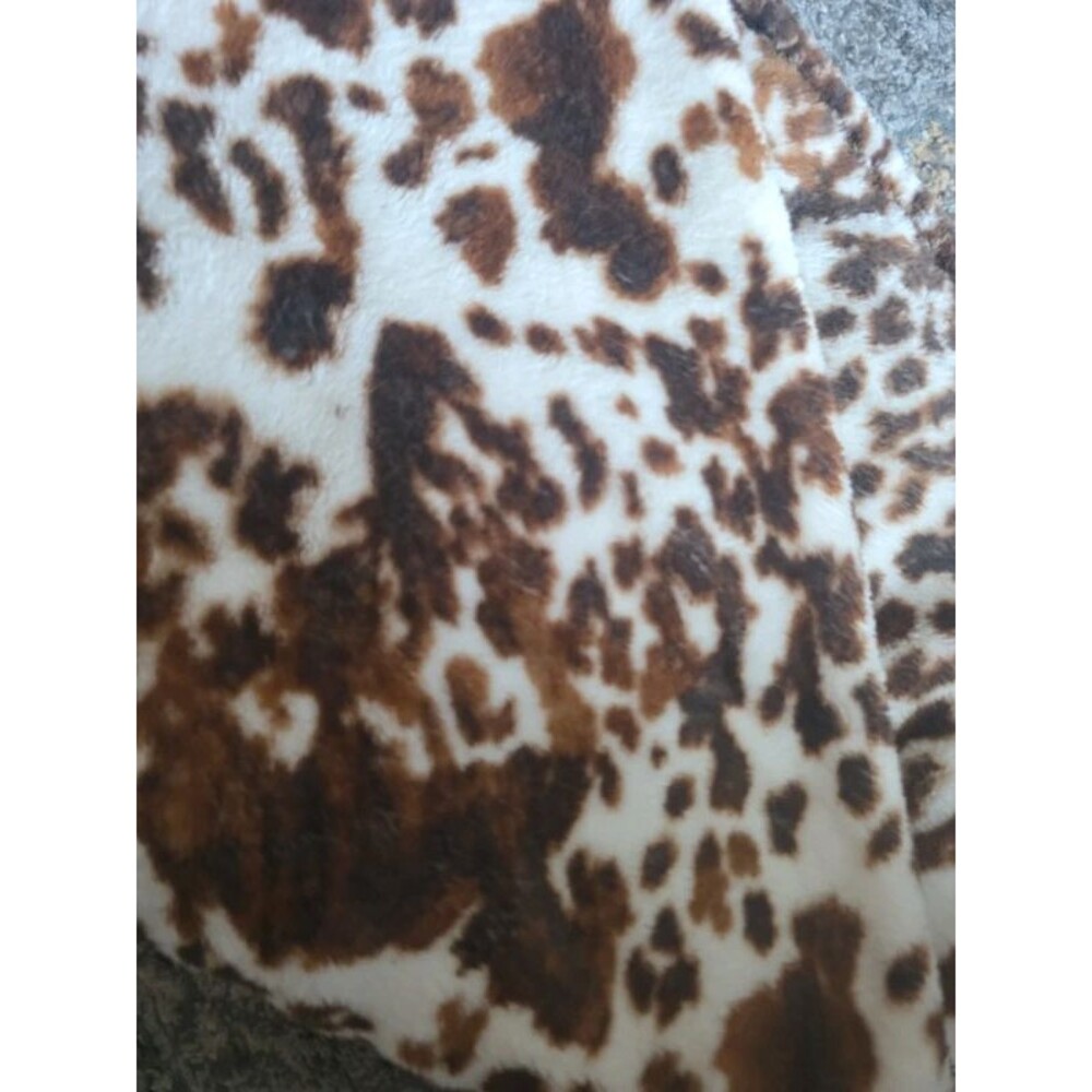 Cow Blanket - Picture 2 of 4